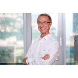 dr. Fraschina Fiorenzo - Studio Medico Dentistico a Lugano