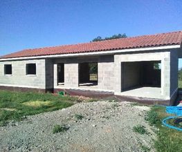 Perche Construction image 9