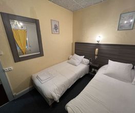 Hôtel Saint Clément image 3