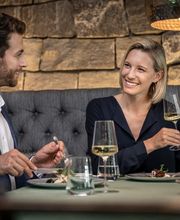 Exklusives Dinner für Zwei bei romantischer Stimmung.