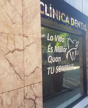 Clínica dental Montbui BCN imagen 7