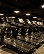 Fitness First Fürth - Laufband Training