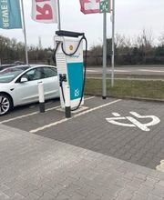 Shell Recharge Charging Station Bild 2