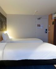 B&B HOTEL Reims Centre Erlon image 4