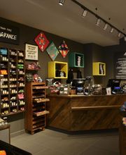 LUSH Cosmetics Bari immagine 3