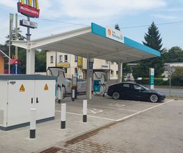Shell Recharge Charging Station Bild 2