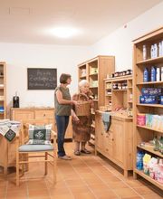 KWA Albstift Aalen, Laden