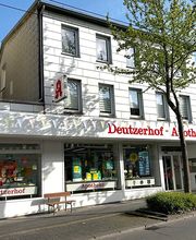 Aussenansicht der Deutzerhof-Apotheke