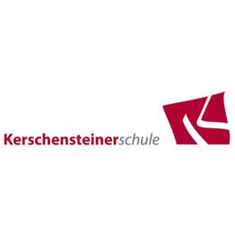 Die Kerschensteinerschule bietet ein breites Angebot von über 30 Berufsausbildungen in verschiedenen Fachrichtungen, inklusive Vollzeit-, Teilzeit- und Blockunterricht. Die Schule beherbergt zudem ein Technisches Gymnasium mit Fokus auf Angewandte Naturwissenschaften, das Schülerinnen und Schülern in drei Jahren auf das Abitur vorbereitet. Absolventen haben die Chance, Zusatzprüfungen in Chemisch-Technischer Assistenz, Physikalisch-Technischer Assistenz oder Pharmazeutisch-Technischer Assistenz abzulegen. 
Die Kerschensteinerschule zeichnet sich durch motivierte Lehrer mit umfangreicher Berufserfahrung aus und legt großen Wert auf Qualität durch pädagogische Teams im Lernfeldunterricht. Zudem sind die Einrichtungen der Schule, einschließlich Werkstätten, Labors und PC-Räume, auf dem neuesten Stand der Technik.