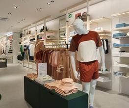 LACOSTE VALENCIA imagen 9