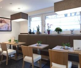 Hotel Konditorei Cafe Dora Bild 5