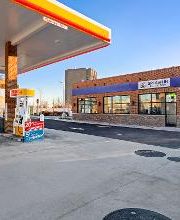 Get a car wash at the Splash In located 10211 Baltimore Blvd, Collage Park, MD!