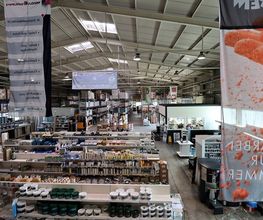 Standortbild Innenraum Lager MEGA eG Recklinghausen, Großhandel für Maler, Bodenleger und Stuckateure