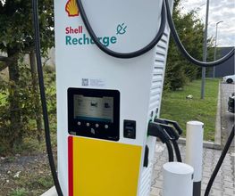 Shell Recharge Charging Station Bild 1