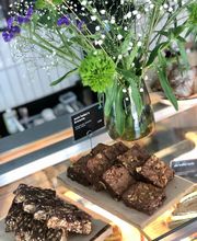 Aunt Helen‘s Brownie
und 
Granola Bar