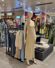 GUESS imagen 2