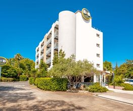 B&B HOTEL Hyères image 3