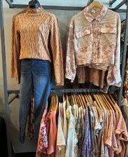 Mainstream Boutique The Woodlands image 8