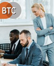 BTC Business-Team im Büro.
