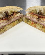 Enzo's Deli & Imports image 15