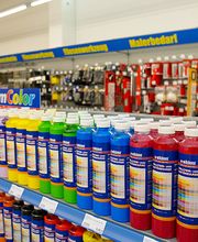 Farben und Malerzubehör gehören ebenfalls zum umfangreichen Sortiment im BAUAKTIV Discount Baumarkt.