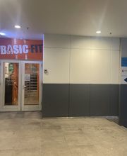 Basic-Fit Amsterdam WFC - entree