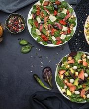 Eat Salad image 4