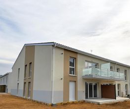 Flawless façade Construction image 6
