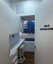 Sala de reparaciones del Centro Auditivo Audika ubicado en Alcobendas, Madrid. En la calle Pablo Picasso 76.
