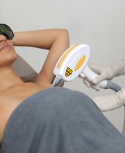 dauerhaftehaarentfernung-diodenlaser-Sara-Pavo-Cosmetics.jpg