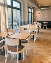 Junge Die Bäckerei. Bild 5