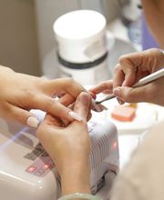 Nail Room - Gel, Manicure & Pedicure Bild 9