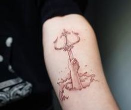 Cosmos Tattoo Bild 1
