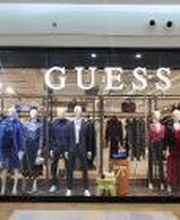 GUESS imagen 2