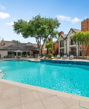 Huntington Glen image 1