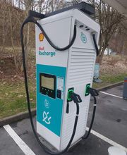 Shell Recharge Charging Station Bild 4