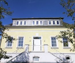 Front Haupthaus.jpg
