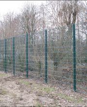 Sportplatzeinfriedung