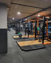 Basic-Fit Enschede Wesselerbrinklaan 24/7 - Free weight zone