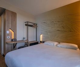 B&B HOTEL Saintes image 3