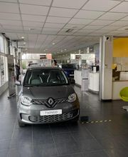 Renault Vernouillet - Car Lovers image 2