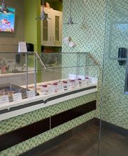 Yogurtland Artesia image 2