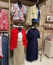 Mainstream Boutique Grand Blanc image 8