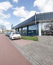 Meubelwinkel Prominent Hengelo | Relaxstoelen | Sta-op stoelen | Banken afbeelding 19