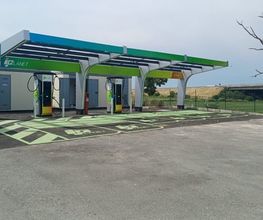 IPLANET Ricarica in sicurezza in modalità ultra fast per tutti i veicoli elettrici.