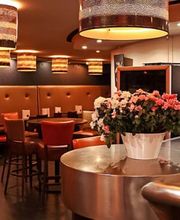 Niagara Cafe image 20