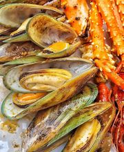 Angry Crab Shack & BBQ image 3