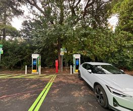 IPLANET Ricarica in sicurezza in modalità ultra fast per tutti i veicoli elettrici.
