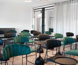 BUZZINLAB – The Club Office in Stuttgart: Eventlocation, Rooftop, Coworking Space, Tagungen, Workshops, Catering, Fotostudio, Podcast-Studio.