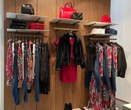 GUESS imagen 4